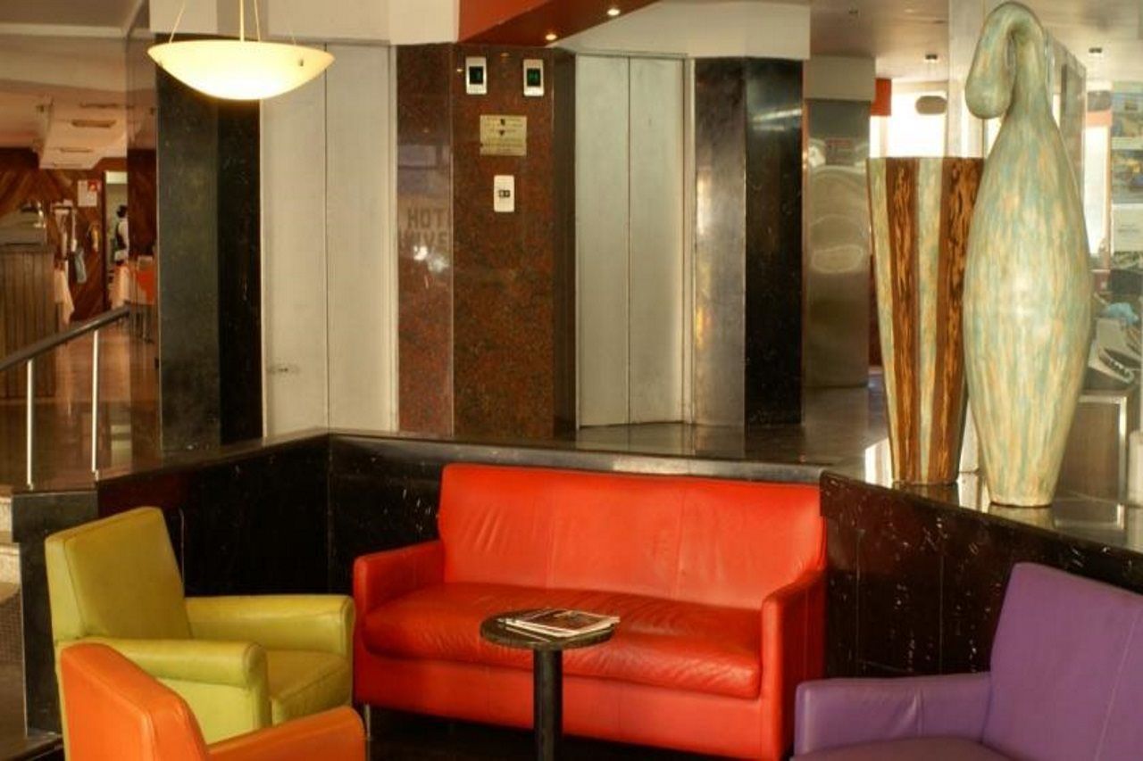 גואדלחארה Hotel Universo מראה חיצוני תמונה
