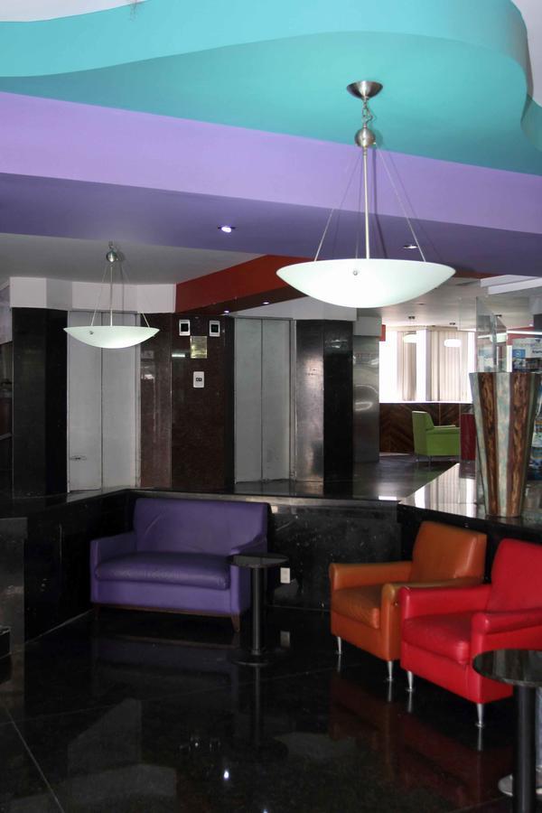 גואדלחארה Hotel Universo מראה חיצוני תמונה