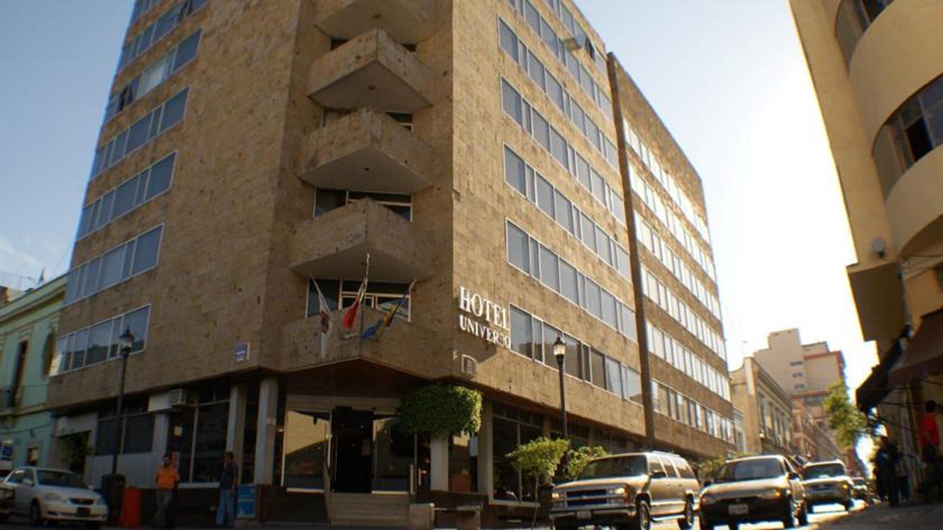 גואדלחארה Hotel Universo מראה חיצוני תמונה